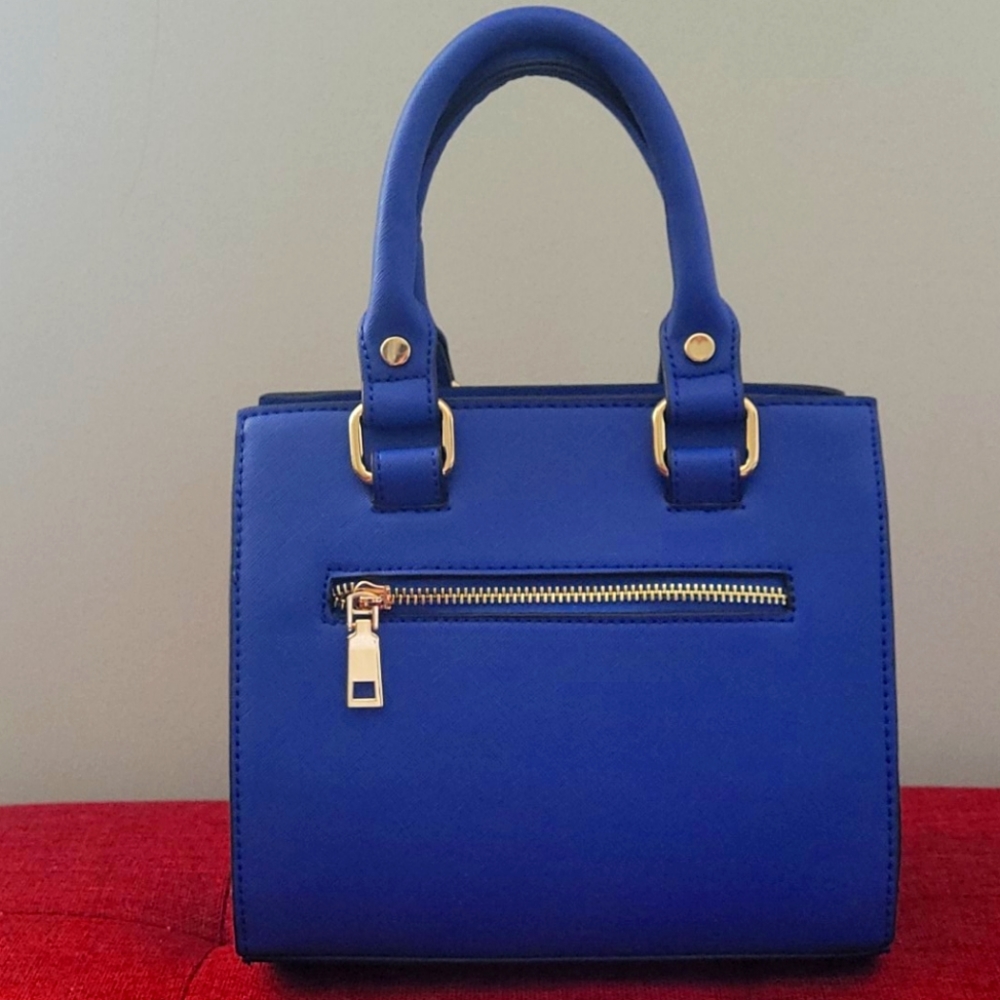 Purse - Picture 2 of 5